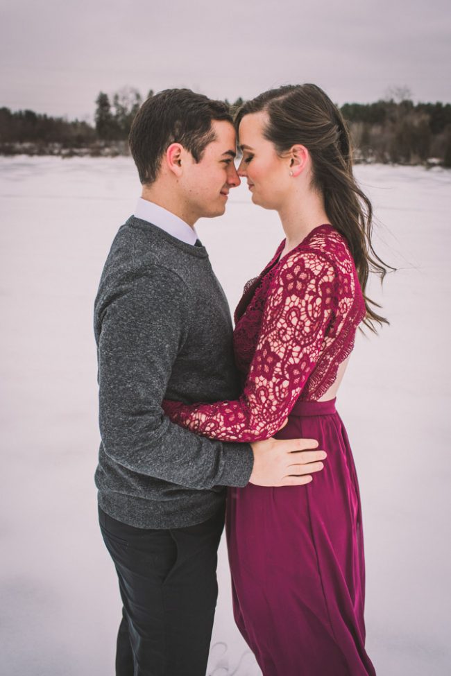 Beautiful Winter Engagement Photoshoot