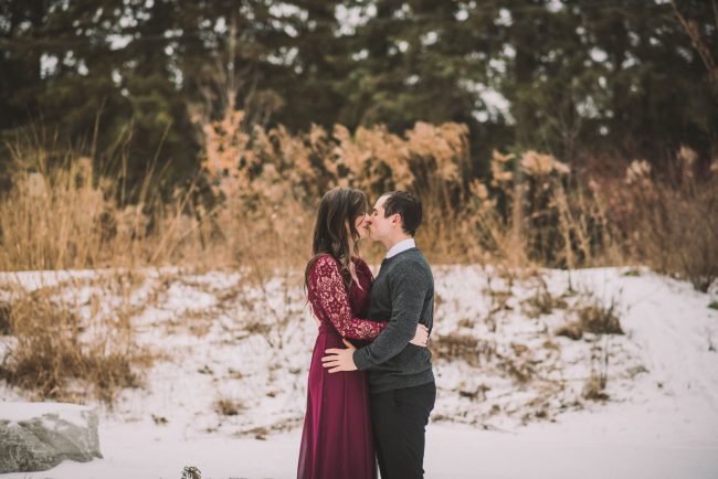 Beautiful Winter Engagement Photoshoot