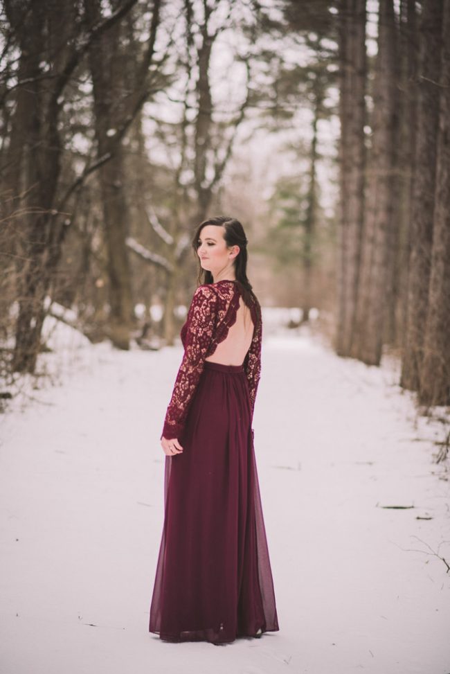 Romantic winter engagement photos