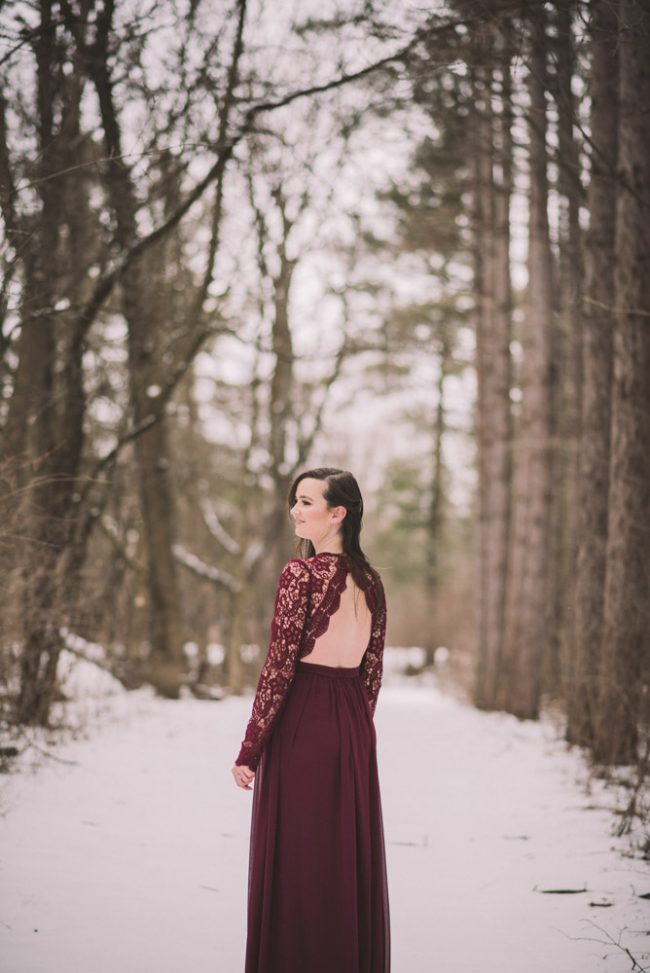Romantic winter engagement photos