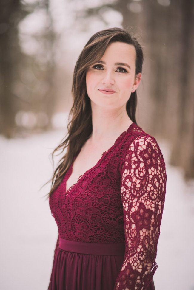 Romantic winter engagement photos