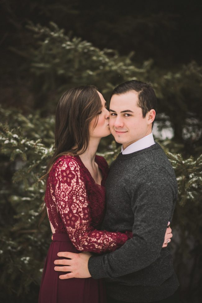 Romantic winter engagement photos