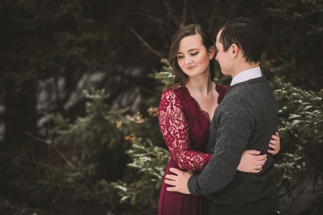 Romantic winter engagement photos