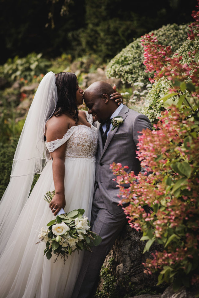 Toronto Botanical Gardens Wedding Photography