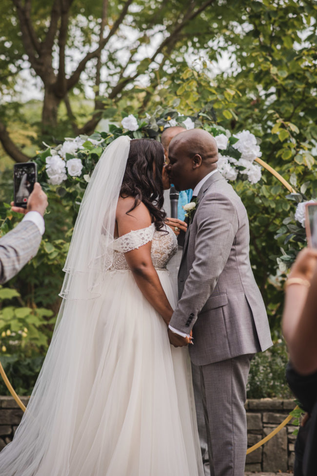 Toronto Botanical Gardens Wedding Photography