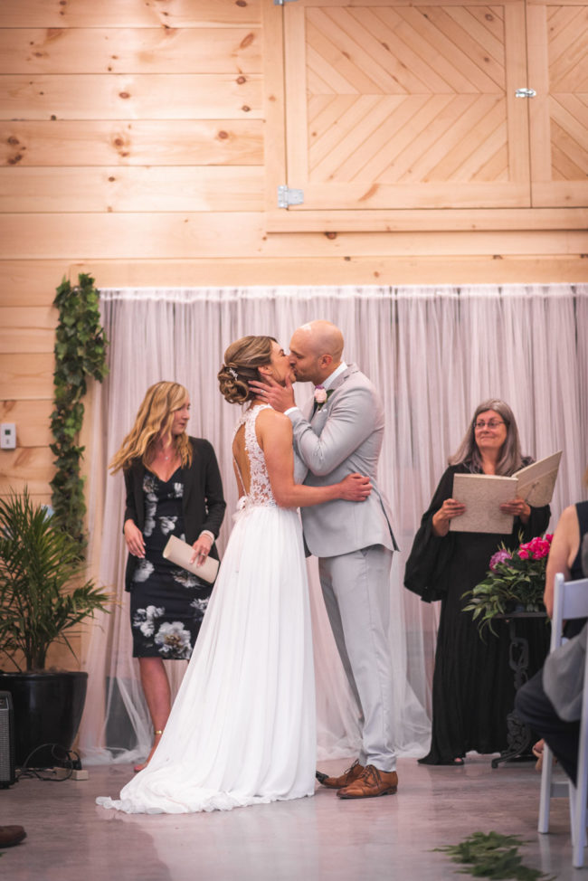 Natural Wedding Photography