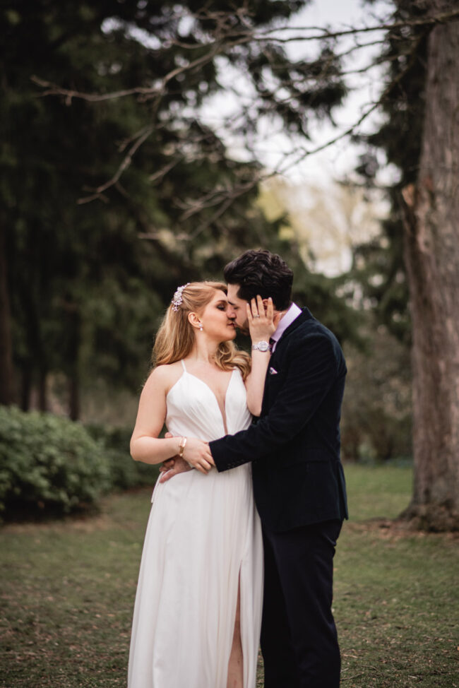 Kitchener Mini-Wedding Photography Victoria Park