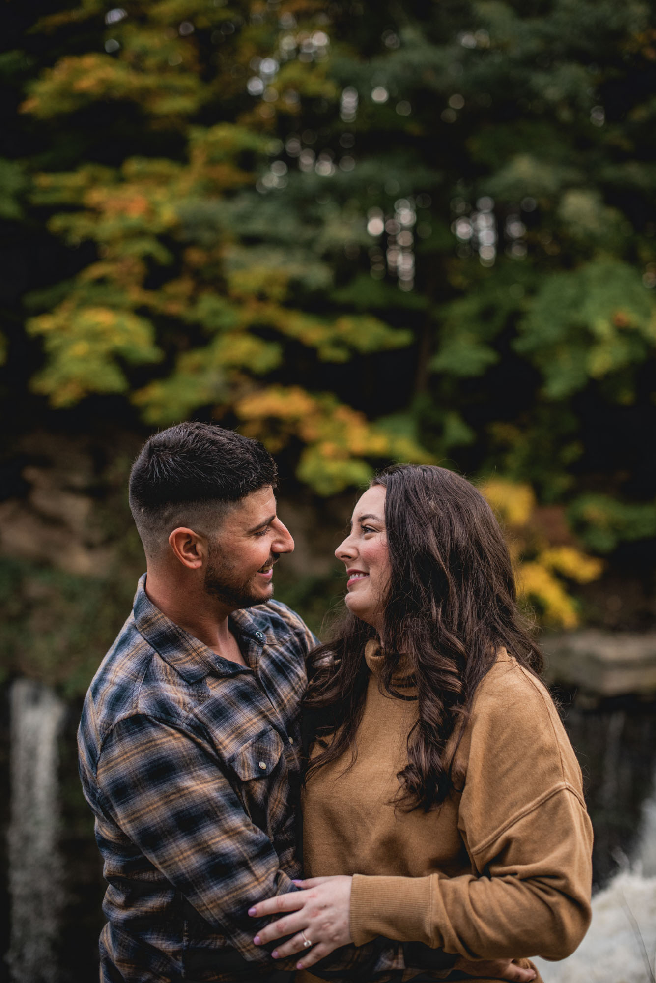 Fall outdoor engagement photography