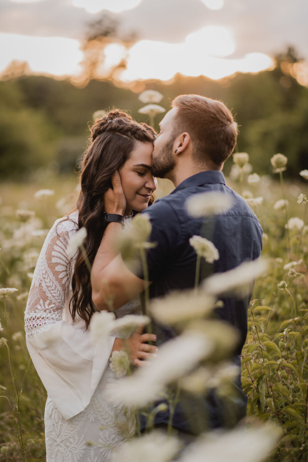 queen anne's lace engagement photography