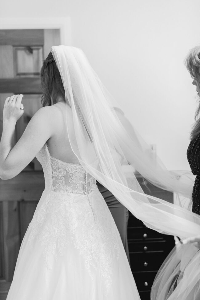 bride getting ready fenelon falls