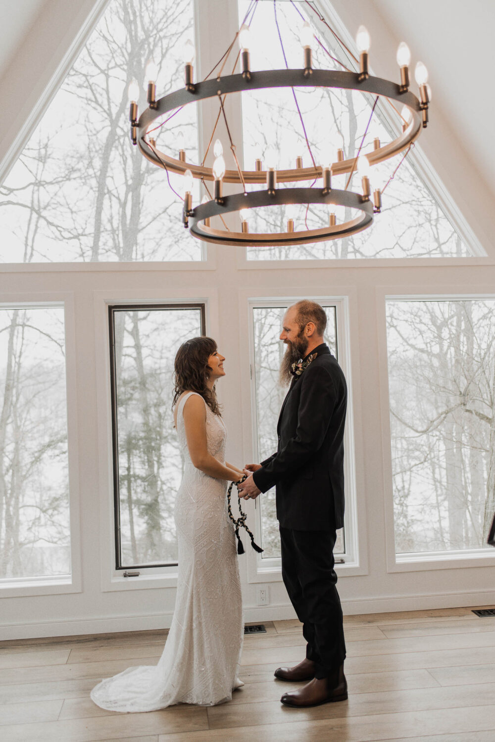 tying the knot ceremony