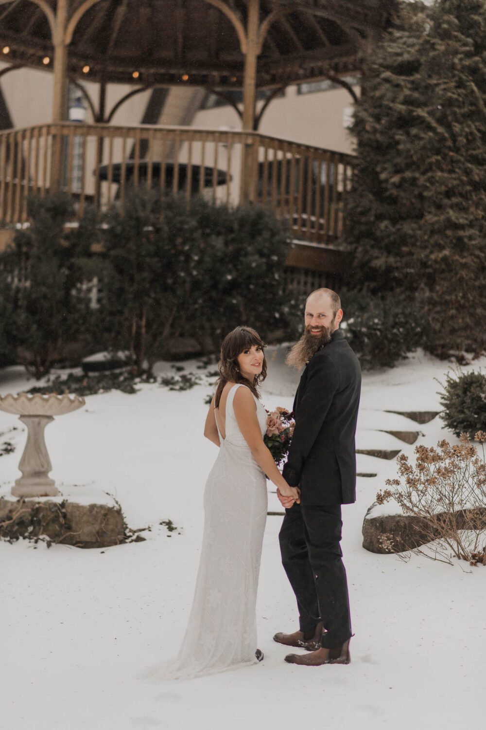 winter microwedding photography
