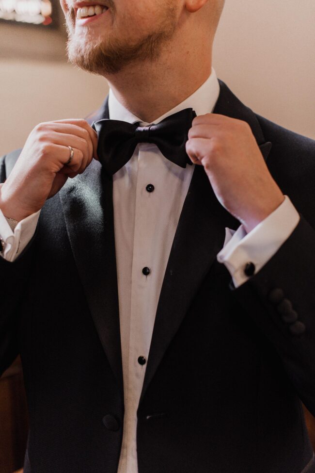 groom getting ready at melrose united church