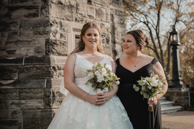 bride and sister