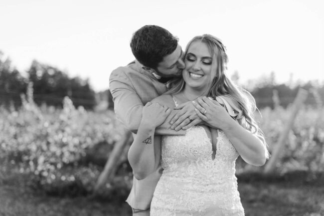 vineyard wedding photography ontario