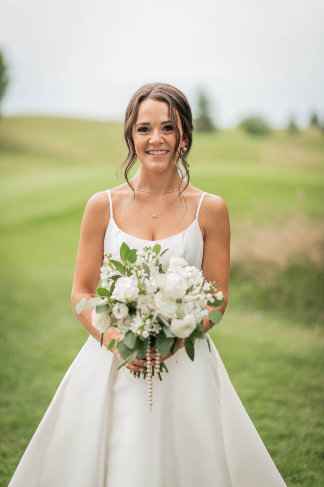 kitchener bride on her wedding day at whistle bear