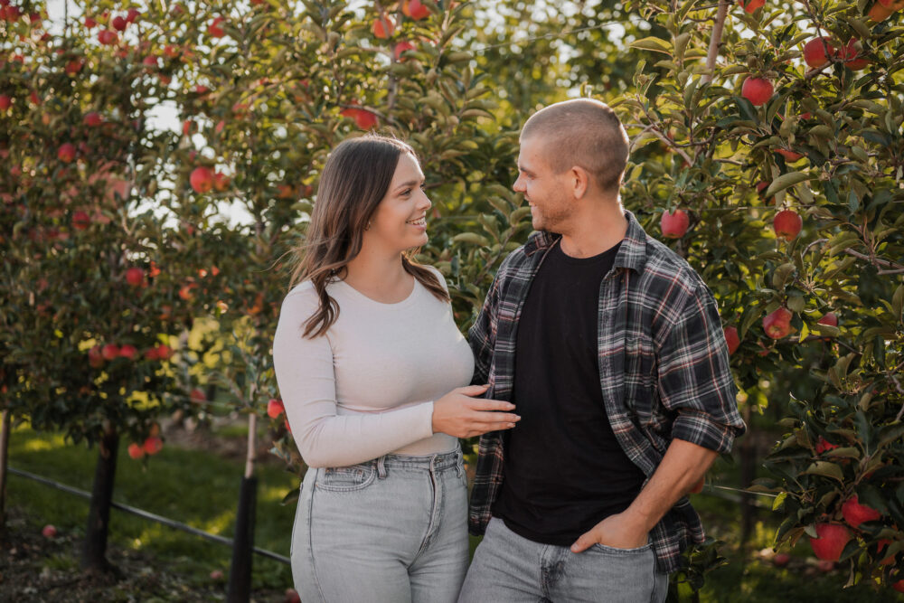 apple orchard engagement photoshoot