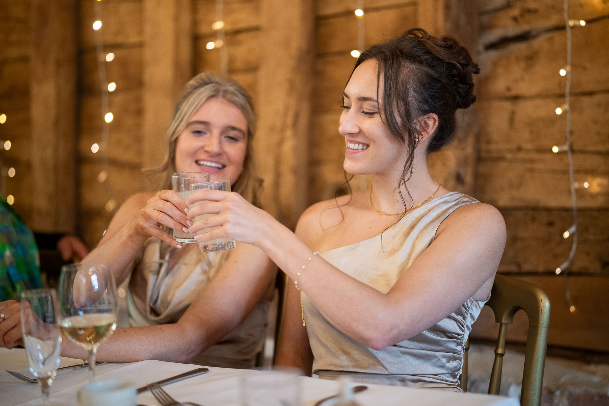 candid wedding photography