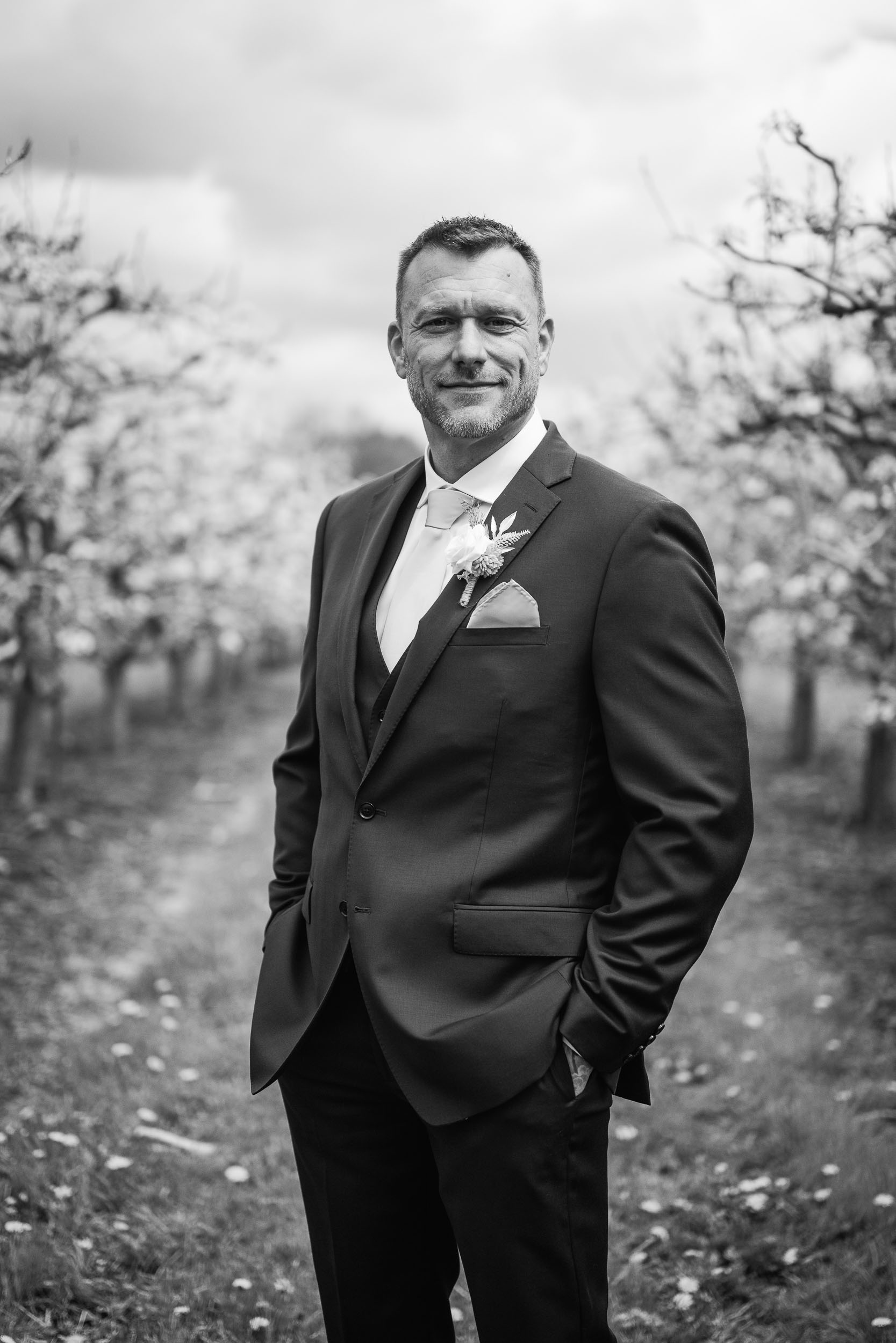 ontario wine country wedding photographer